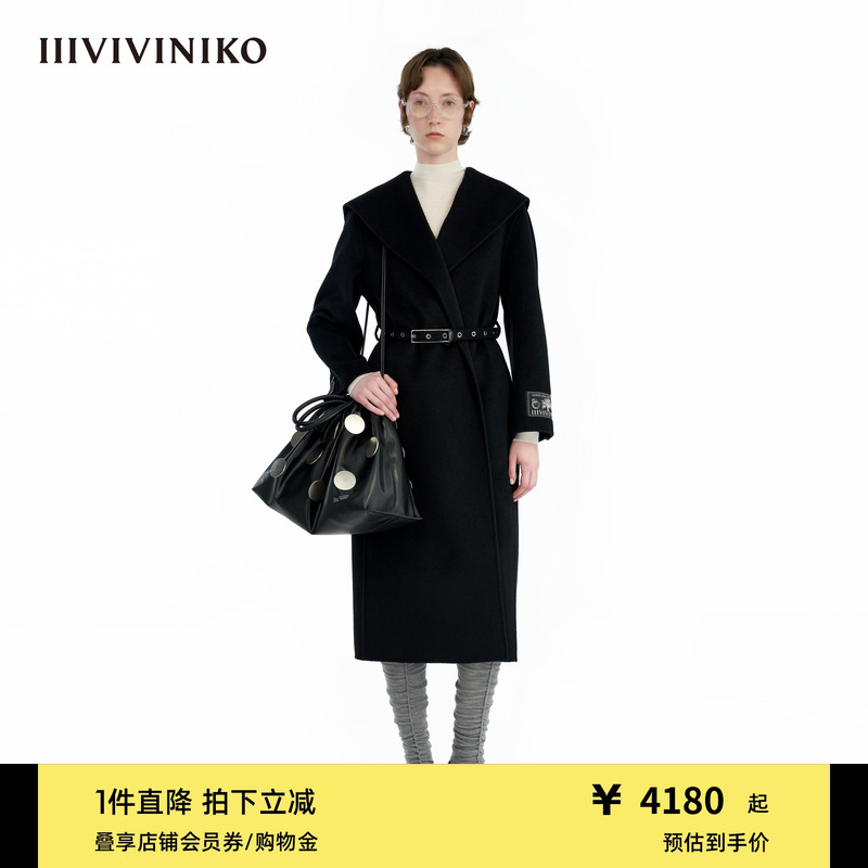长款呢大衣IIIVIVINIKO