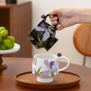 鸢尾花陶瓷杯高颜值马克杯办公咖啡杯小众复古高脚杯伴手礼喝水杯