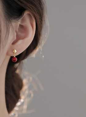 Doro朵兰の「本命年红色」S925纯银相思红豆耳钉过年复古国风耳环
