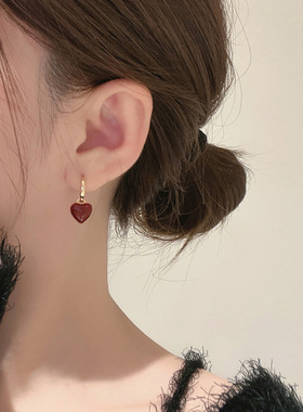 Doro朵兰の「绝美酒红」高级感双面爱心耳环女红色耳钉耳扣气质