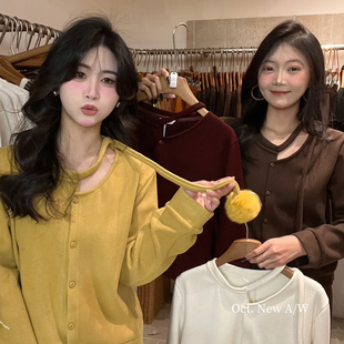 配可拆毛球 冬上新侧扣飘带加绒休闲小衫 80183 U.NI OCT