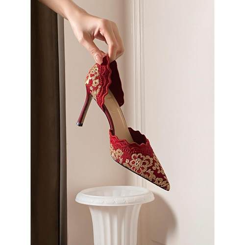 红色刺绣秀禾婚纱两穿婚鞋新娘鞋