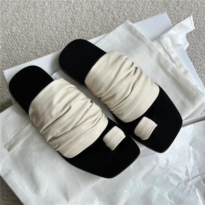 方头套趾平底褶皱沙滩拖鞋女夏