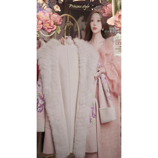 1122直播247高端新风潮福利白桃粉狐狸毛重工刺绣大衣80 120