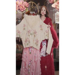 1225直播262高端双旦新品 120 淡雅奶油金毛衣半裙刺绣2件套80