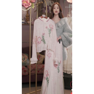 1222直播238双旦福利新品 120 初恋粉刺绣山茶花上衣裙子2件套80