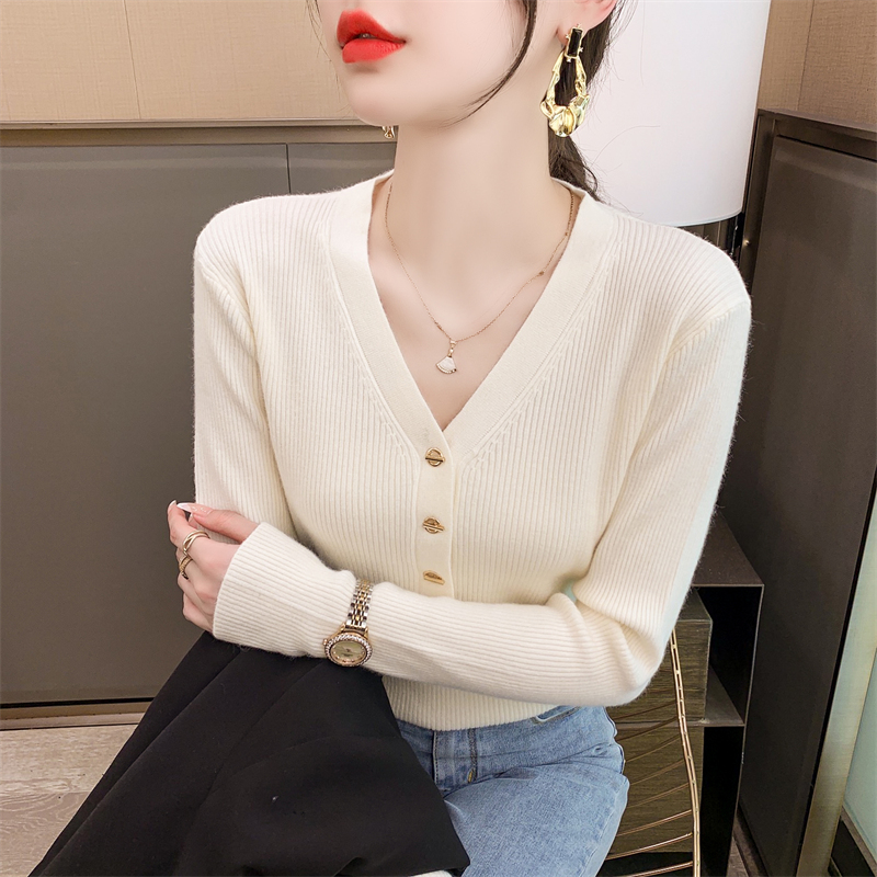 2022年针织长袖小众v领