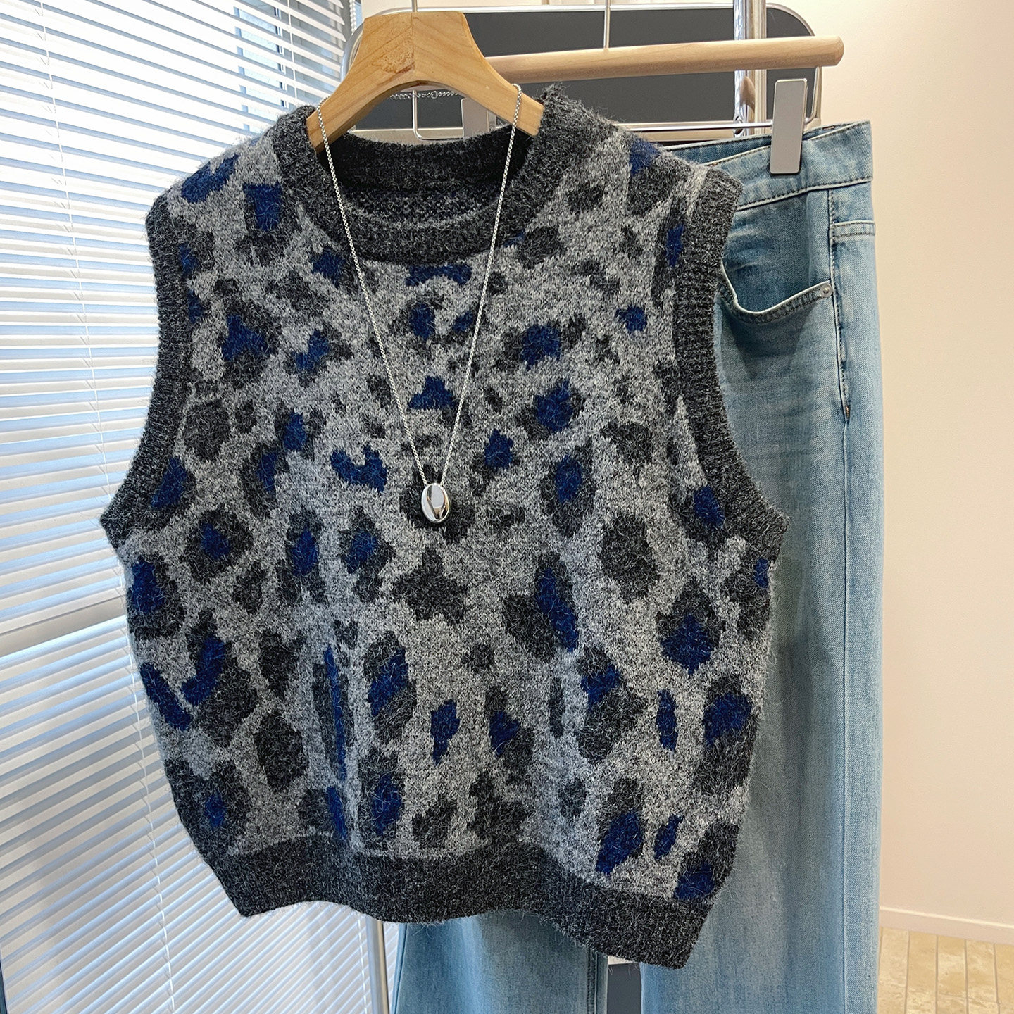 复古豹纹风圆领无袖针织马甲女时尚洋气柔软毛衣背心,女装/女士精品,马夹,淘宝优惠券,粉丝福利购,淘宝优惠卷