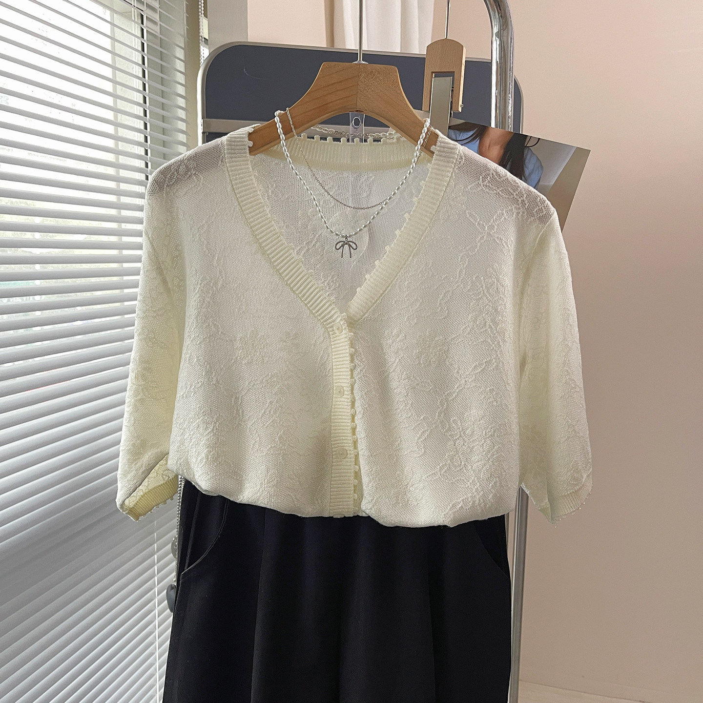 蕾丝V领开衫针织衫女白色短袖薄款慵懒风上衣针织罩衫