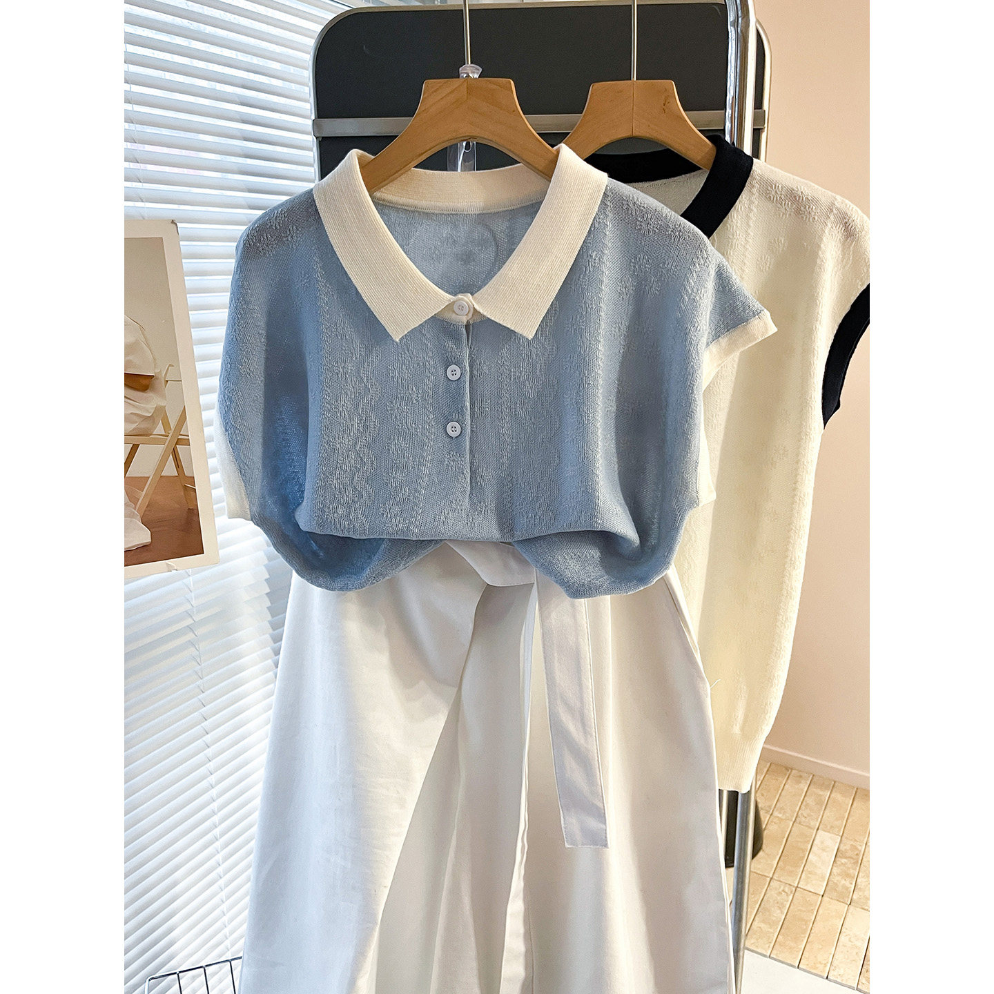 2025秋季新款韩版时尚polo领撞色上衣百搭宽松套头短袖针织衫女