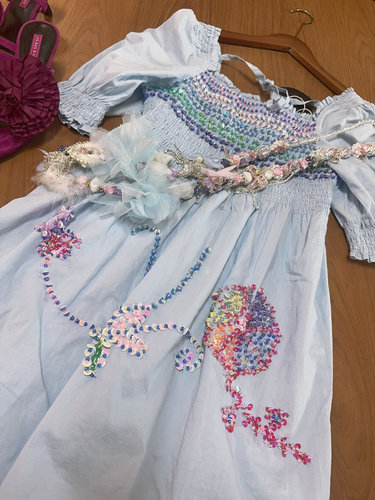 特价 春夏珠片重工花朵弹力款天蓝色连衣裙