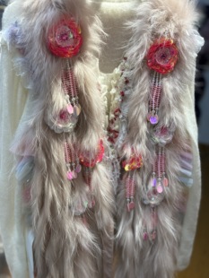 买手店同款新品进口貉子毛重工花朵流苏车条款绑带皮草马夹