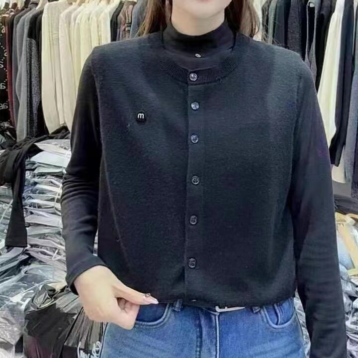 春秋款新品通勤复古纯色针织设计感高级时尚潮流前线女生马甲背心