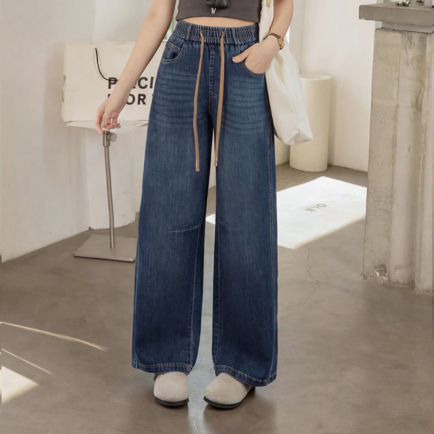 2026春夏薄款蓝色松紧腰显瘦百搭宽松显瘦直筒牛仔阔腿裤女
