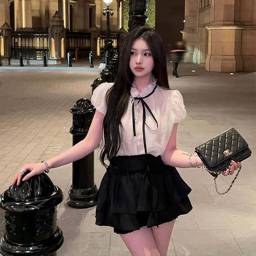 法式甜美蝴蝶结女夏季设计感小众短袖衬衫别致蕾丝气质短裤两件套