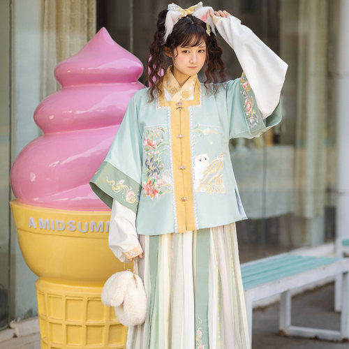 狸猫明制改良方领半袖汉服套装