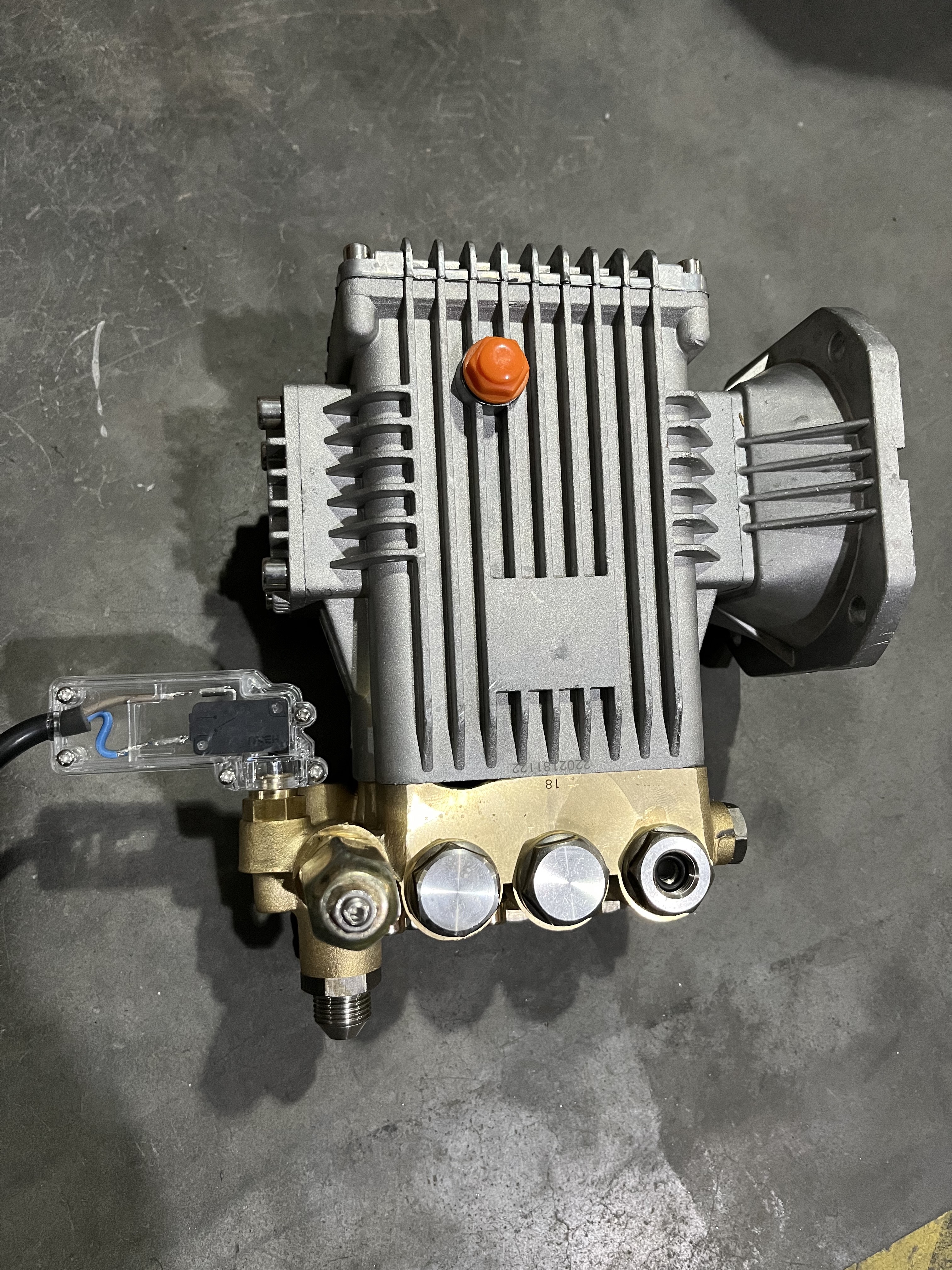 翔贸鸿叶咖啡猫大为大昔清洗机原泵头1013/1812/1815/1800/2500等