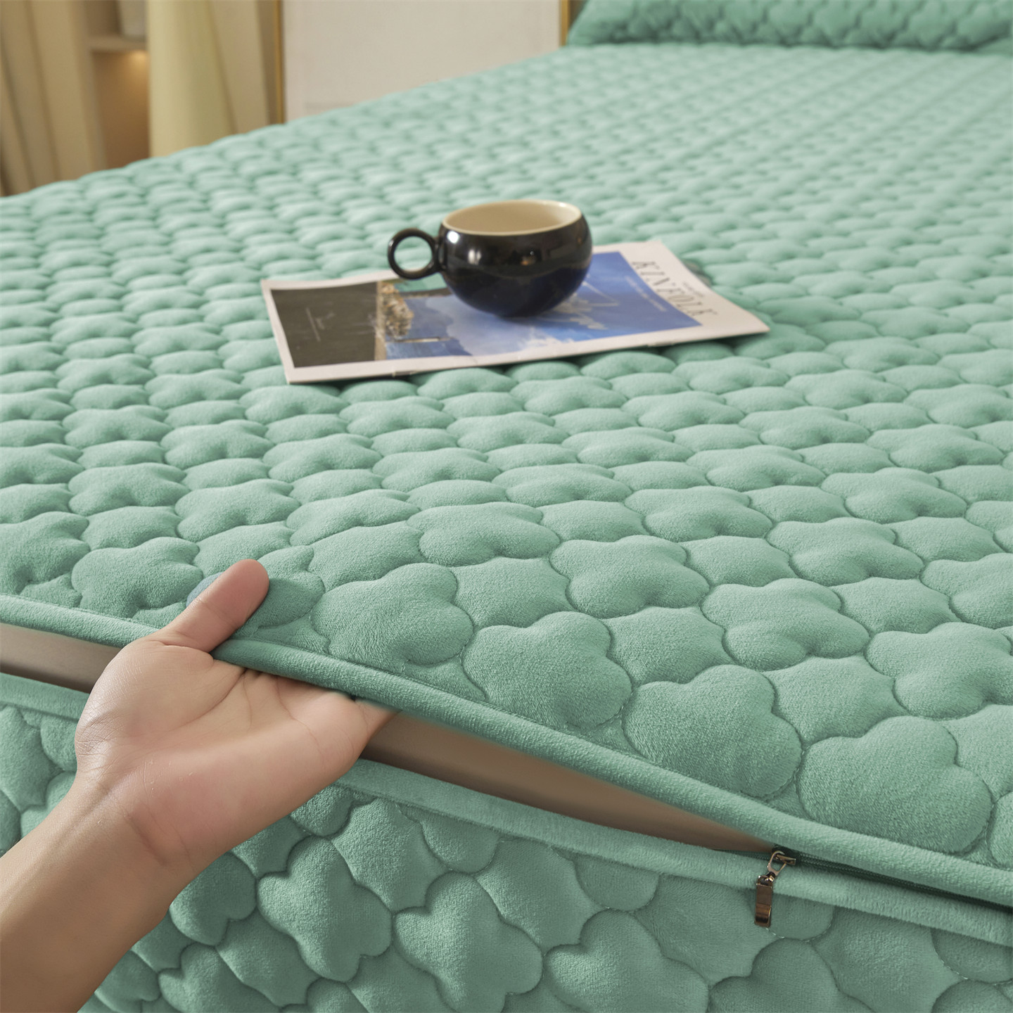 水晶绒夹棉床笠六面全包床垫罩