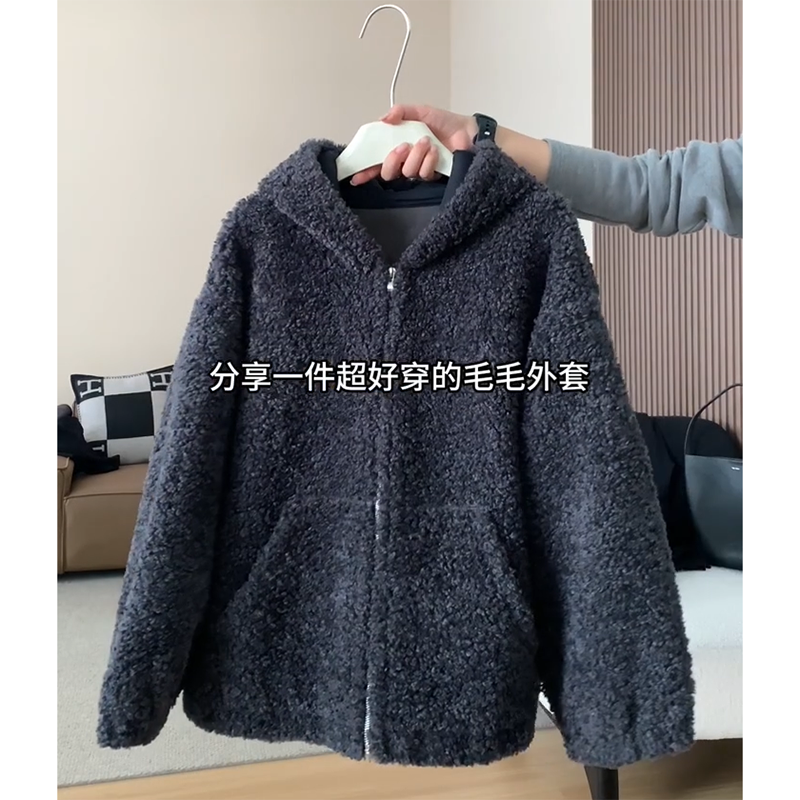 闭眼入系列！黑灰色羊羔毛连帽卫衣外套冬季新款通勤拉链抽绳帽衫,女装/女士精品,常规大码外套,淘宝优惠券,粉丝福利购,淘宝优惠卷