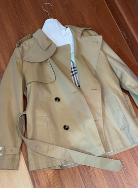 巴恩风卡其色翻领收腰单排扣短款风衣女秋冬季通勤外套（含腰带）