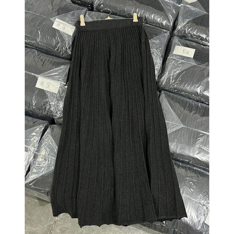 超神级穿搭！黑色中长款百褶半身裙女早春新款学院风百搭直筒长裙