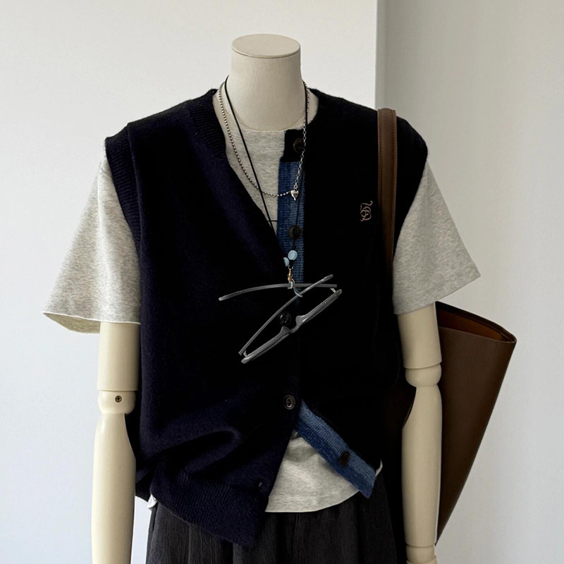 现货】深蓝撞色单排扣叠穿背心马甲女2026年早春圆领短款通勤外套