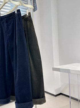 现货】信手拈来的大长腿！2026新款墨绿色灯芯绒阔腿裤翻边直筒裤