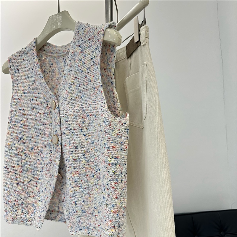 现货】一穿一个不吱声~2026早春彩色纱线V领针织马甲外穿开叉背心