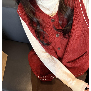 欧麦嘎系列！红色圆领明线设计感排扣针织背心早春软糯叠穿小马甲