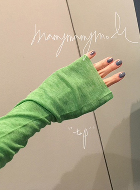 现货】2026早春推荐系列！薄款绿色圆领打底衫女修身显瘦叠穿上衣