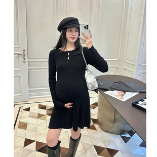 LeoMami孕妇装春秋款蝴蝶结羊毛针织连衣裙修身显瘦打底A字小黑裙