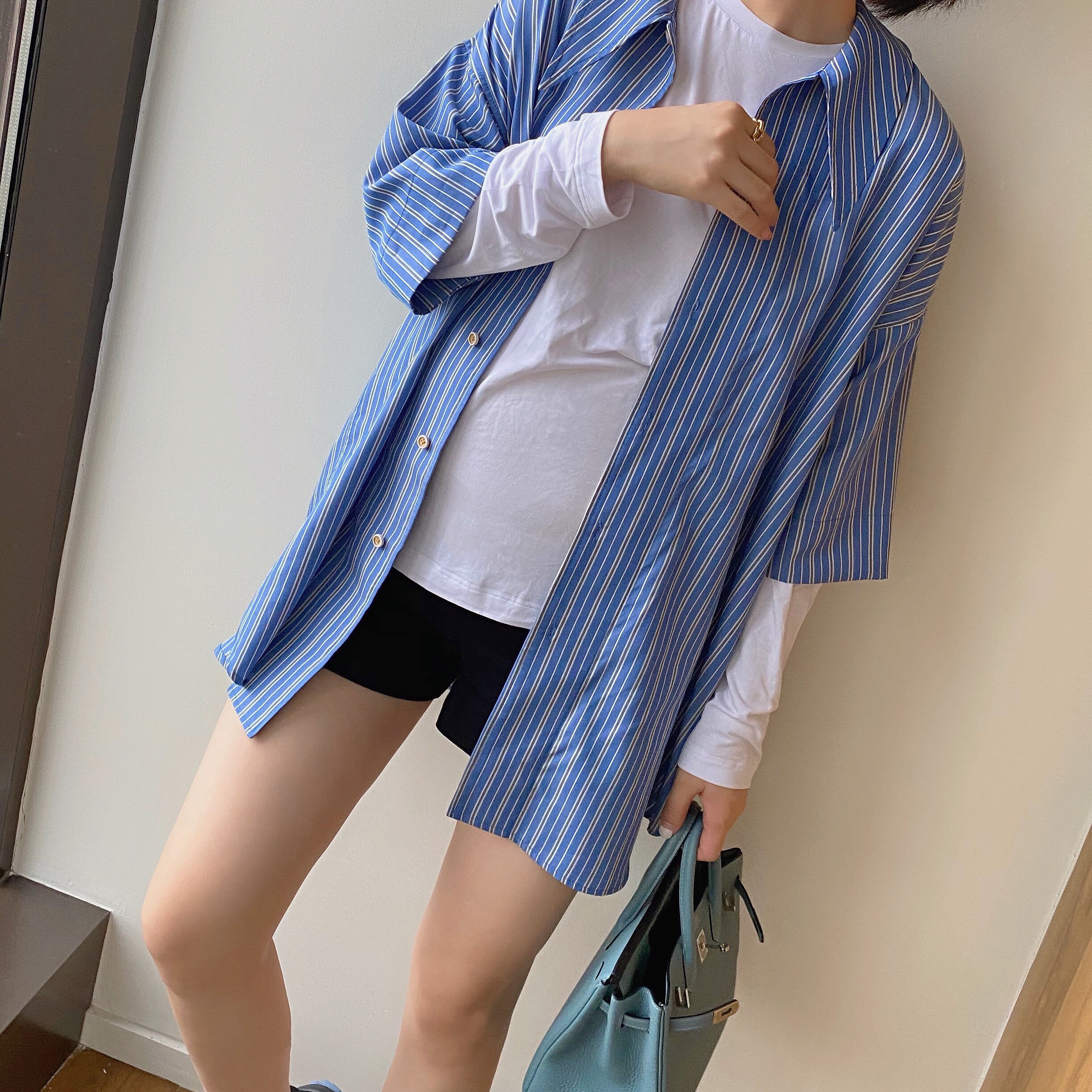 [레오마미] 임부복 가을청색 세로줄무늬 7부소매 루즈한 중간기장 배커버 탑