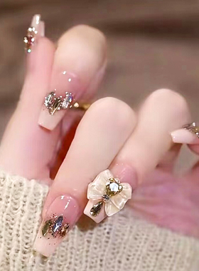 2026穿戴甲新年战甲新娘结婚秋冬指甲贴片高级感美甲手工甲片成品