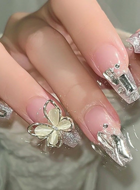 2026新年款美甲穿戴甲战甲新娘结婚秋冬指甲贴片高级感手工片成品