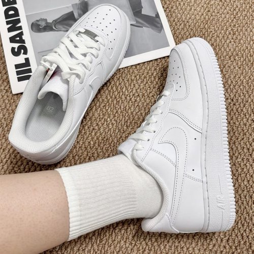 NIKE时尚休闲低帮运动板鞋