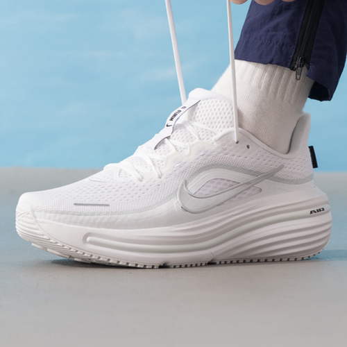 Nike/耐克Winflow12跑步鞋