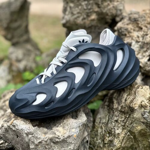 adidas潮流减震休闲鞋
