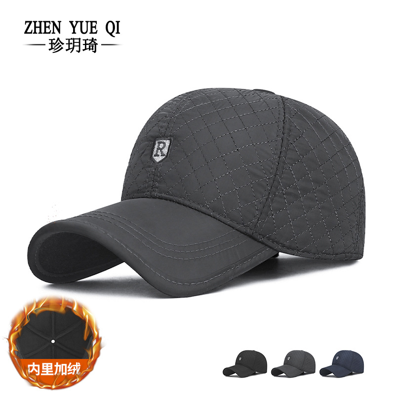 冬季加厚刺绣菱格字母棉帽男士防寒鸭舌帽中老年保暖户外护耳