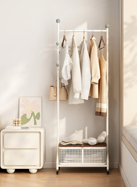 可移动晾衣架奶油风卧室落地挂衣架家用仿藤编收纳篮轻奢挂衣服架