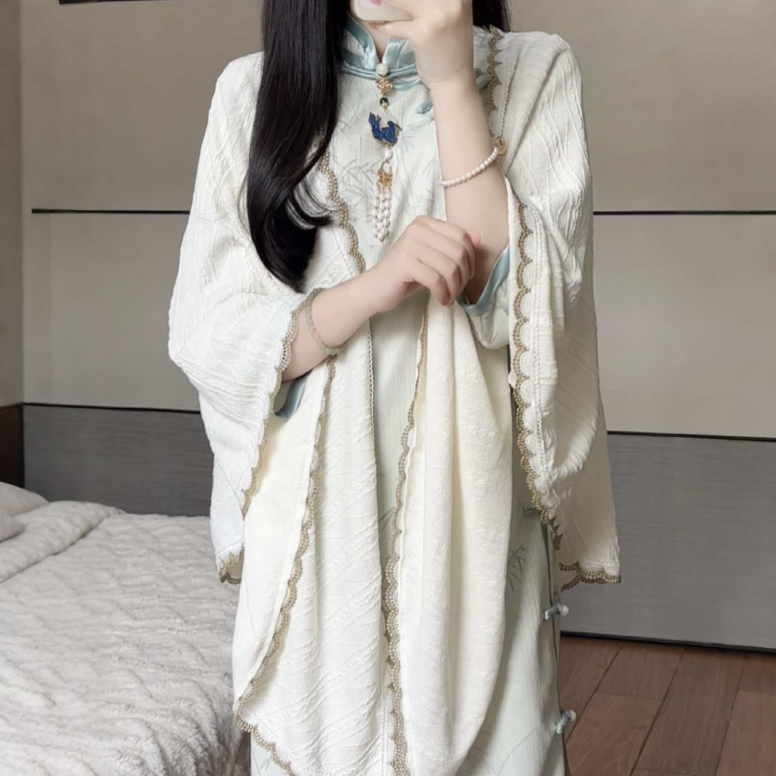 【爆款热推】米白旗袍披肩