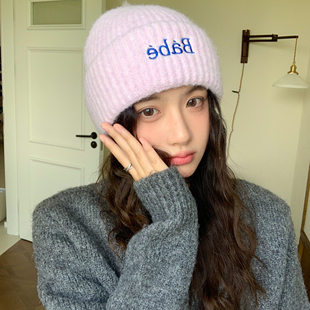 韩版字母刺绣毛线帽女秋冬2025新款保暖护耳针织帽显脸小粉色帽子