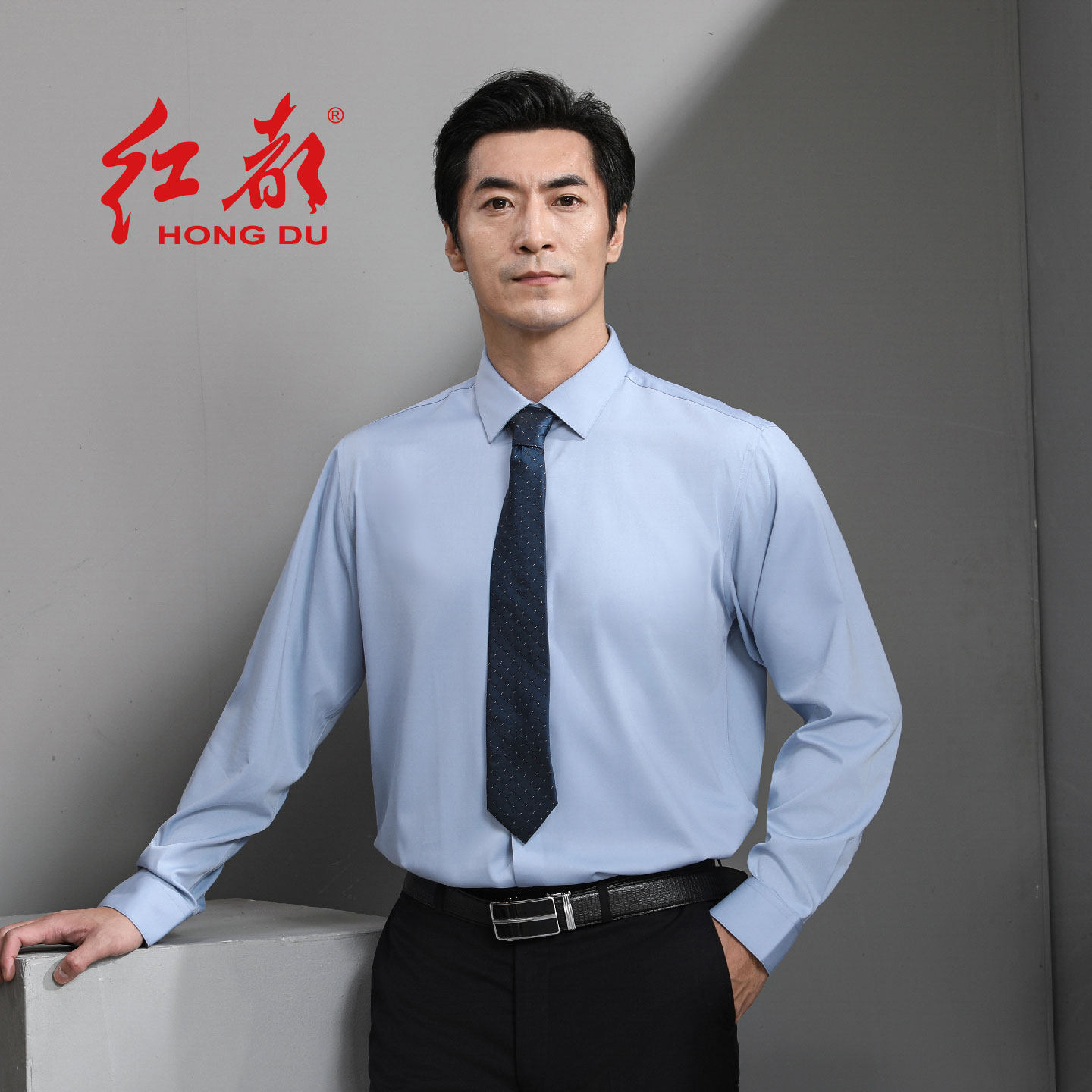 红都蓝色男装长袖衬衫微弹不易皱商务正装上班职业工装开会男衬衣