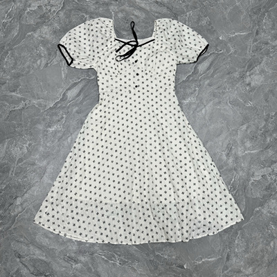 7.20 爱ju兔 夏季新款法式刺绣重工雪纺中袖连衣裙显瘦A字长裙