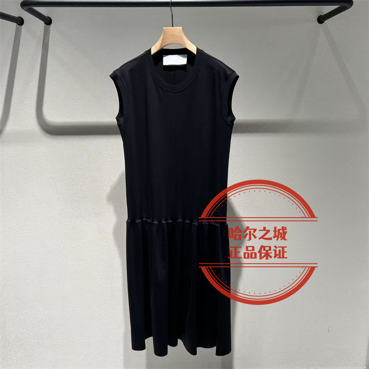 LESS连衣裙2Q3G16540
