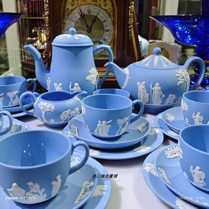 英国原产wedgwood蓝色白色玉石浮雕大茶壶咖啡壶糖奶咖啡杯碟中古