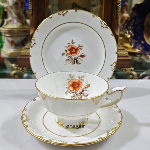 英国产Royal Crown Derby镏金骨瓷手绘野蔷薇咖啡杯碟三件套中古