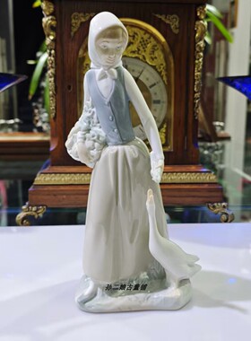 西班牙原产Nao By Lladro雅致瓷偶女孩和天鹅家居装饰摆件1977年