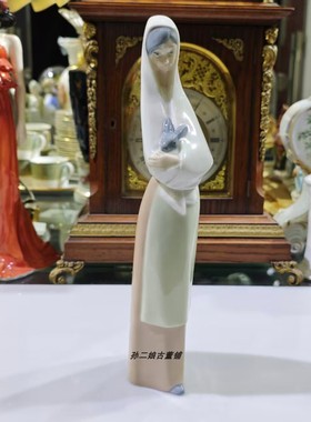 西班牙原产Nao by Lladro雅致瓷偶女孩和小兔家居装饰摆件中古