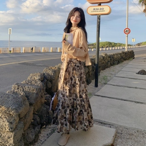 小香风衬衫碎花半身裙套装女春秋又a又飒御姐两件套盐系轻熟超火图片