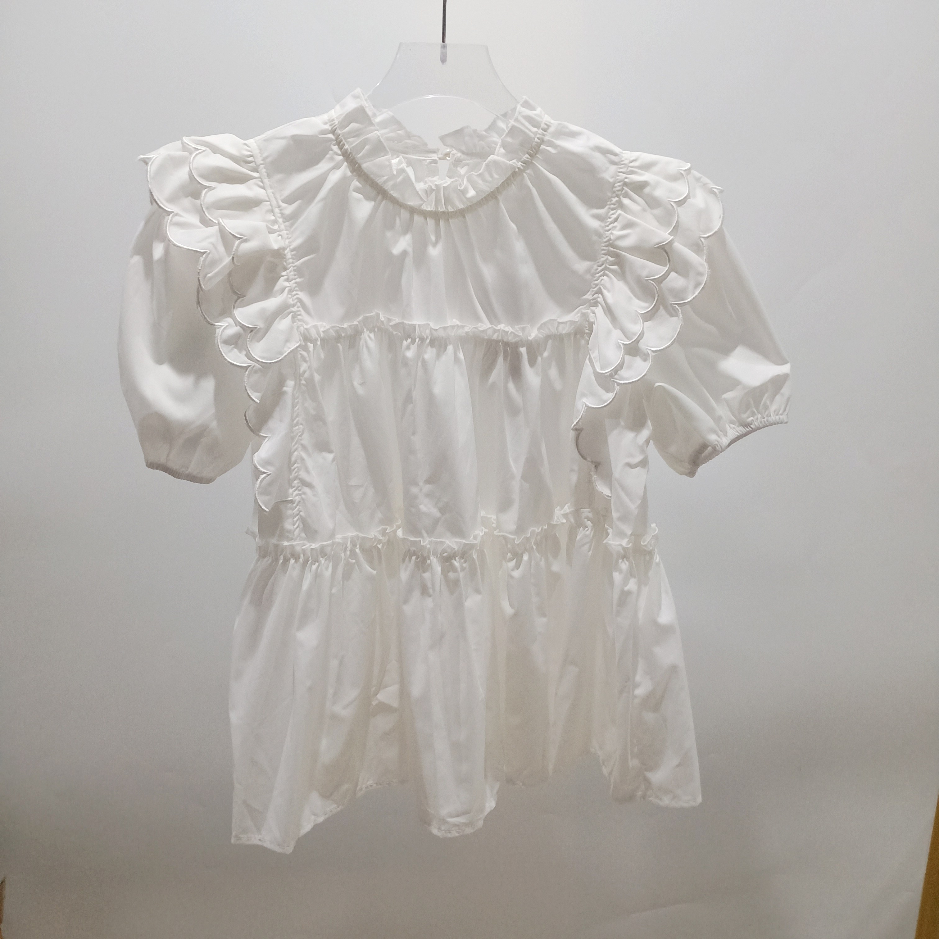 韩版新款波浪边短袖上衣女时尚设计感木耳边宽松减龄娃娃衫衬衣潮